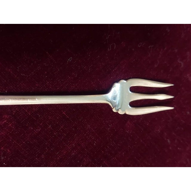 Victorian Antique 1847 Rogers Bros Berkshire 1897 A1 Silverplate 3 Tine Fork Set - 5 pcs For Sale - Image 3 of 5