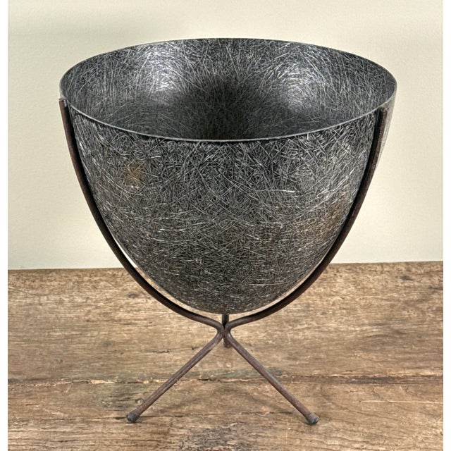 Mid-Century Modern Mid Century Modern Kimball Fiberglass and Iron Bullet Planter on Tripod Stand For Sale - Image 3 of 8