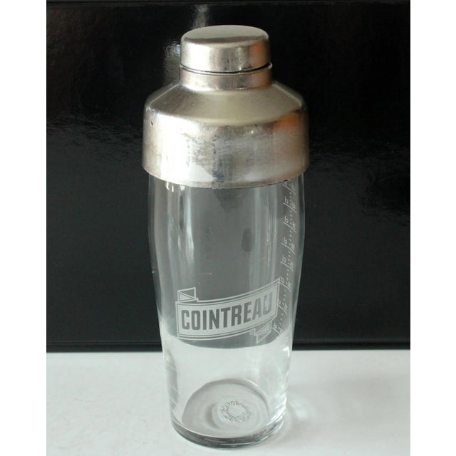 1970s Vintage - French Metal Glass Plastic Cocktail Shaker Made by Arcoroc For Sale - Image 6 of 7