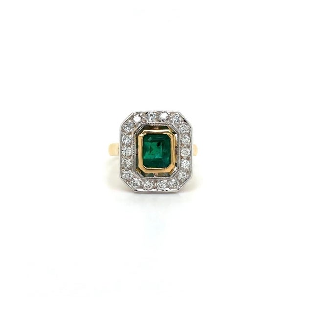 Vintage Style Emerald Diamond Ring in Solid 18k Yellow Gold Us 7 For Sale - Image 6 of 6