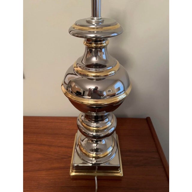 1930s Antique 1930s Silver and Gold Art Deco Moderne Porcelain Table Lamp 35” For Sale - Image 5 of 9