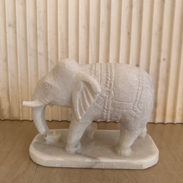 White Hand-Carved Marble Elephant Pair, Sculptural Entryway Accents, India, 2010s For Sale - Image 8 of 11