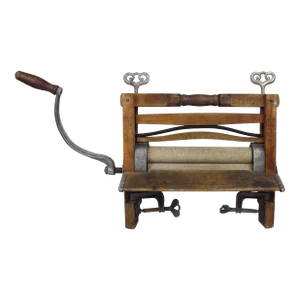 Late 19th Century Original Anchor Lovell Manufacturing Co Manual Crank Laundry Clothes Wringer