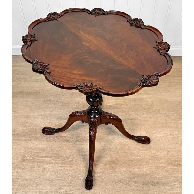 Victorian Vintage Chippendale Mahogany Round Pie Crust Parlor Table For Sale - Image 3 of 12