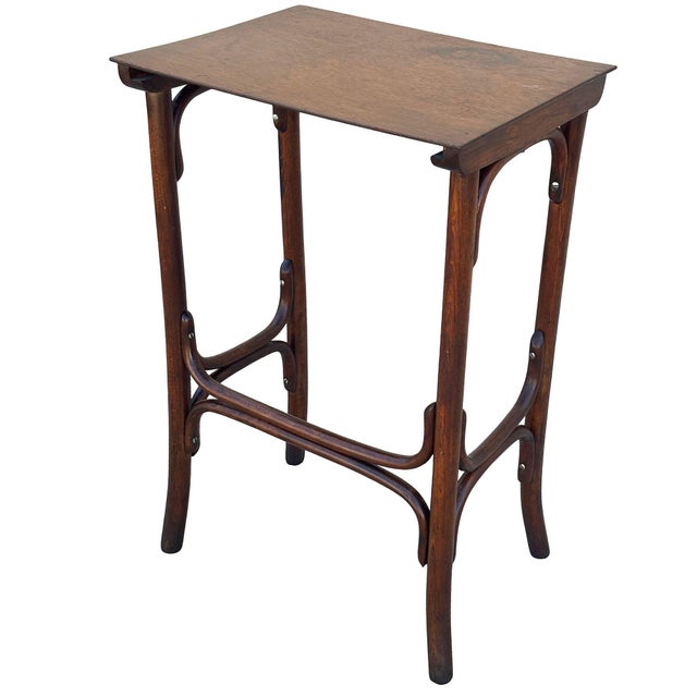 Traditional Vienna Secession Bent Oak Pedestal Mid Size Side Nesting Table Attributed to Thonet For Sale - Image 3 of 6