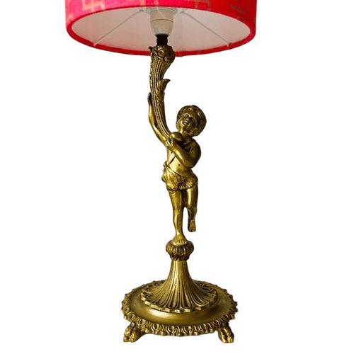 Vintage Hollywood Regency Cherub Table Lamp with Pink Geometric Shade, 1960s For Sale - Image 9 of 11
