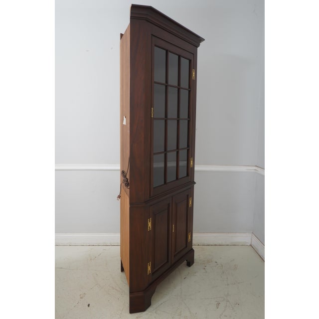 Age: C.1986 Details: Model 1114 HL Mahogany Bracket Feet High Quality Construction Large Impressive Cabinet Lighted...