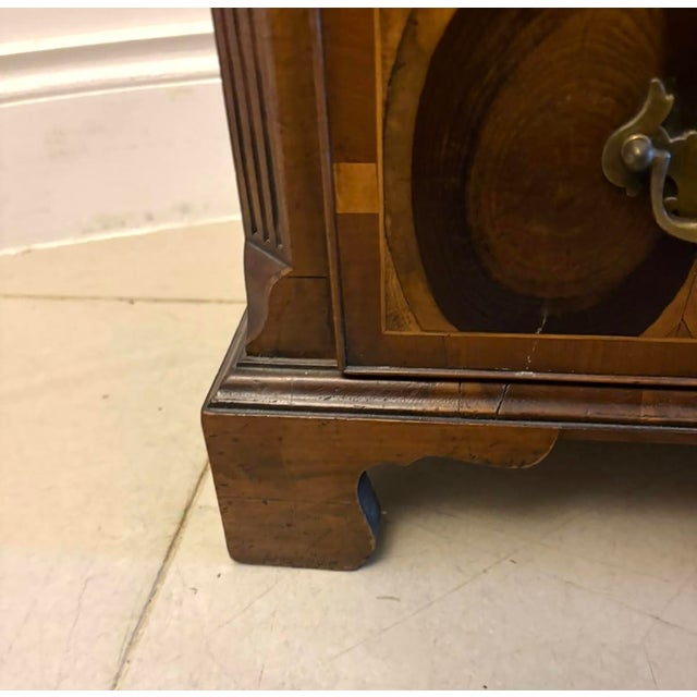 Antique George I Yew Wood and Laburnum Oyster Veneered Bachelors Chest, 1730 For Sale - Image 13 of 18