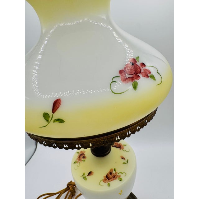Vintage GWTW Creamy Yellow Milk Glass 18" Hand Painted Roses Lamp W/Bronze Base Signed E. Maram For Sale - Image 10 of 15