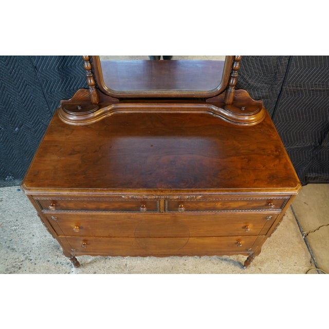 Antique Knox-Hutchins Burled Walnut 4 Drawer Dresser With Mirror & Jewelry Boxes For Sale - Image 9 of 18