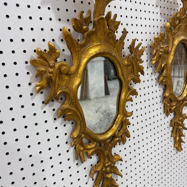 Pair Vintage Mid Century Italian Florentine Gold Gilt Wall Mirrors Sconce Style For Sale In Atlanta - Image 6 of 12
