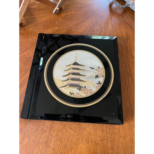 1970s Black Lacquer Pagoda Etched Album For Sale - Image 9 of 9