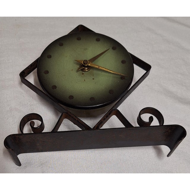 1950s Mid-Century French Mechanical Table Clock with Black Iron Frame and Green Patinated Dial, 1950s For Sale - Image 5 of 6