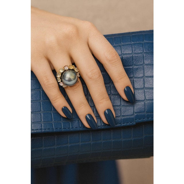Bochic “Orient” Vintage Tahiti Pearl & Multi Sapphire Ring Set 18K Gold & Silver For Sale - Image 9 of 10