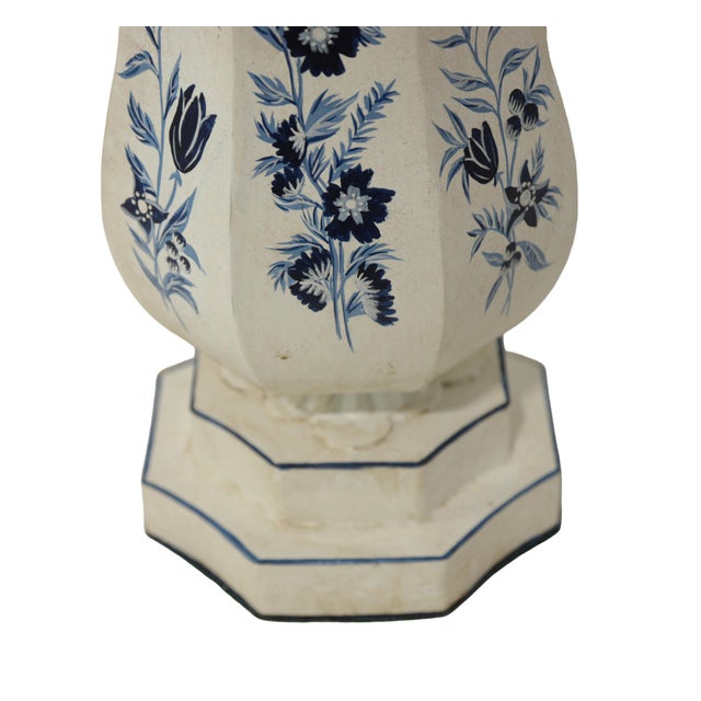 Early 21st Century Vintage 1980s Hand-Painted Blue and White Toleware Table Lamps For Sale - Image 5 of 7