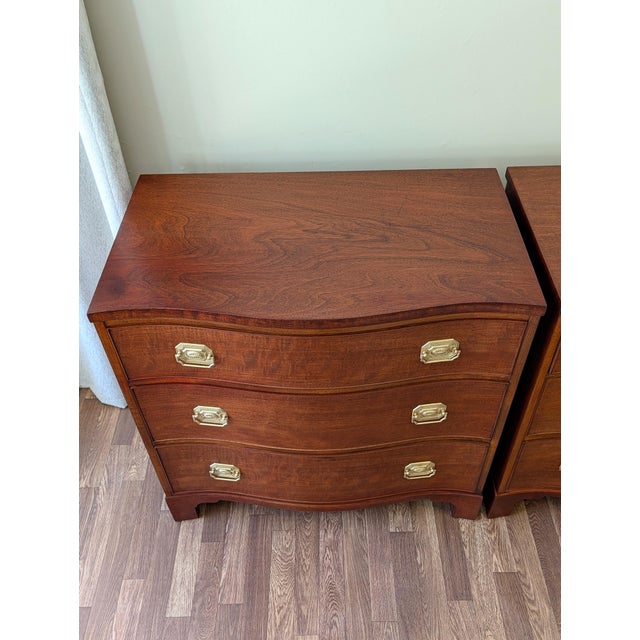 Heritage-Henredon Pair of 1950's Mahogany 3-Drawer Bachelor's Chests by Heritage Henredon For Sale - Image 4 of 14