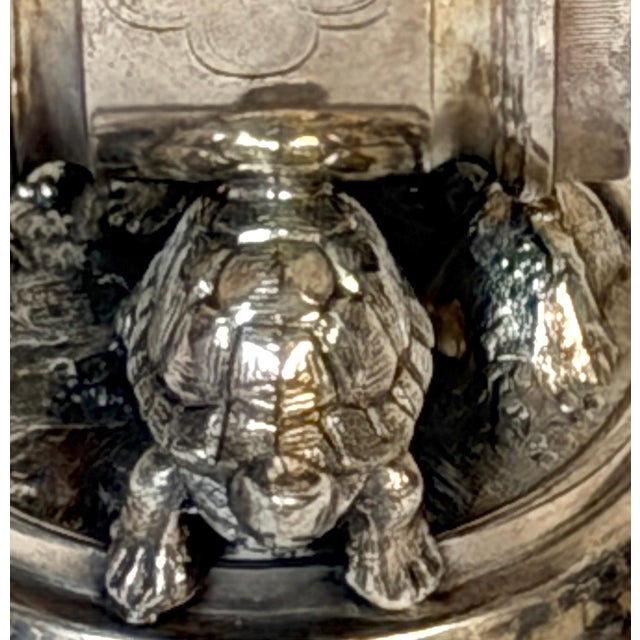 Late 19th Century American Aesthetic Twin Turtle Figural Napkin Ring, Meriden Silver Plate Co. For Sale - Image 5 of 10