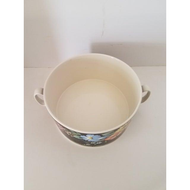 Rustic European Vintage Villeroy & Boch Vitrol Porcelain Floral Soup Tureen For Sale - Image 3 of 8