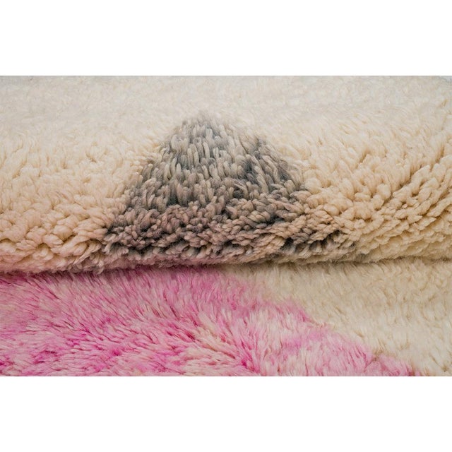 Abstract Hand-Knotted Moroccan Wool Rug | 8'8" X 4'7" | One of a Kind For Sale - Image 10 of 10