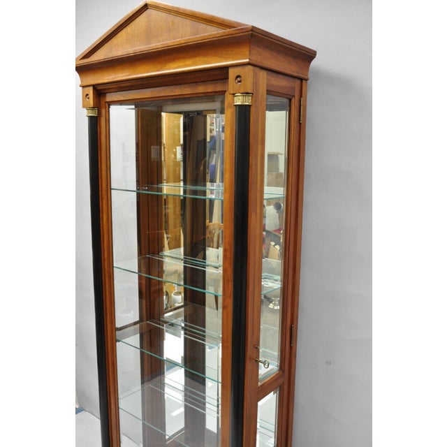 Late 20th Century Ethan Allen Medallion Collection Cherry Wood Glass Curio Cabinet W Black Columns For Sale - Image 9 of 18