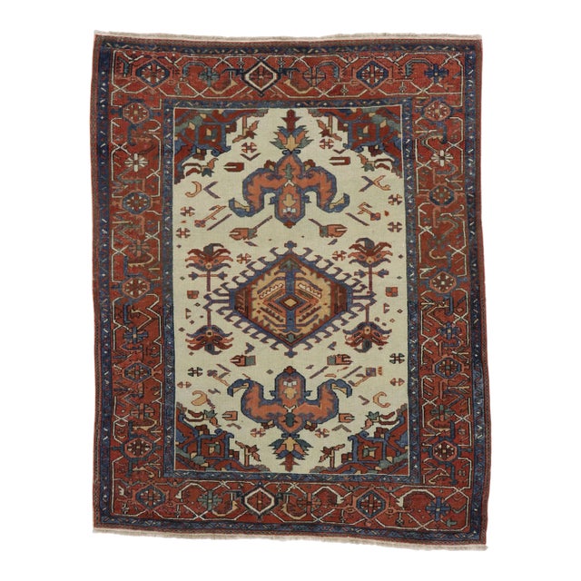 Antique Persian Serapi Rug - 04'07 X 05'09 For Sale