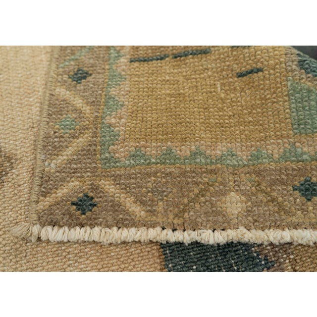 Turkish Mini Rug Oriental Hand Knotted Vintage Rug 1'6" x 3'3" #21184 For Sale In Houston - Image 6 of 8