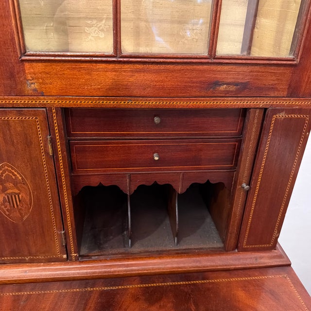 Wood 19th Century Massachusetts Federal Hepplewhite Secretary With Bookcase in Mahogany For Sale - Image 7 of 12