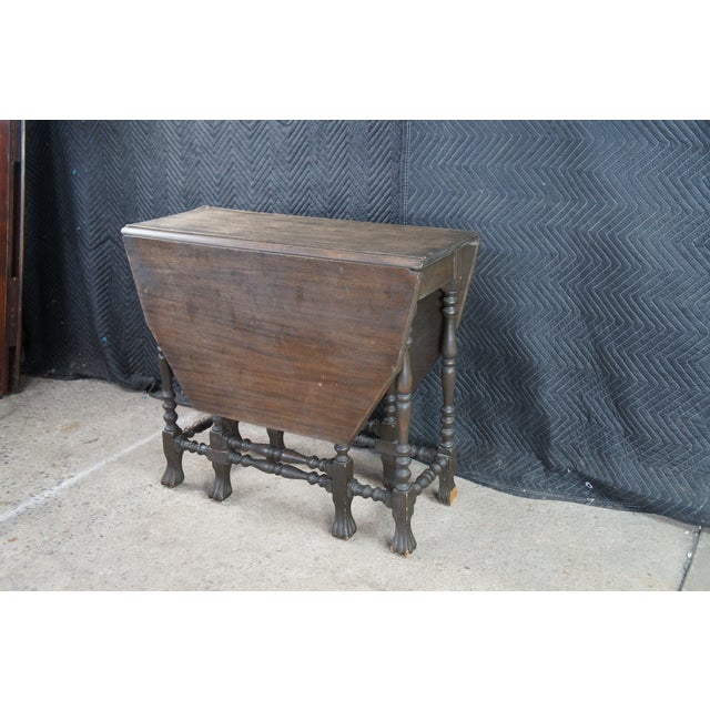 Wood Antique William & Mary Style Walnut Dropleaf Gateleg Parlor Table For Sale - Image 7 of 14
