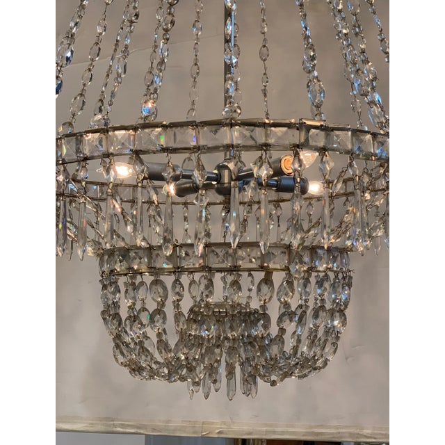 Gorgeous 19th century Swedish crystal chandelier. The chandelier has 8 lights, circa 1850.