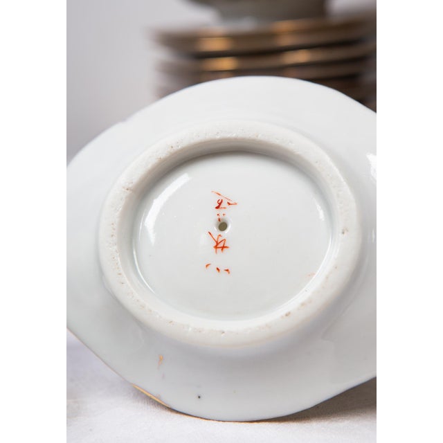 Japanese Showa Porcelain Kutani Dinner Service with Geishas and Fuji, 1940s, Set of 81 For Sale - Image 15 of 17