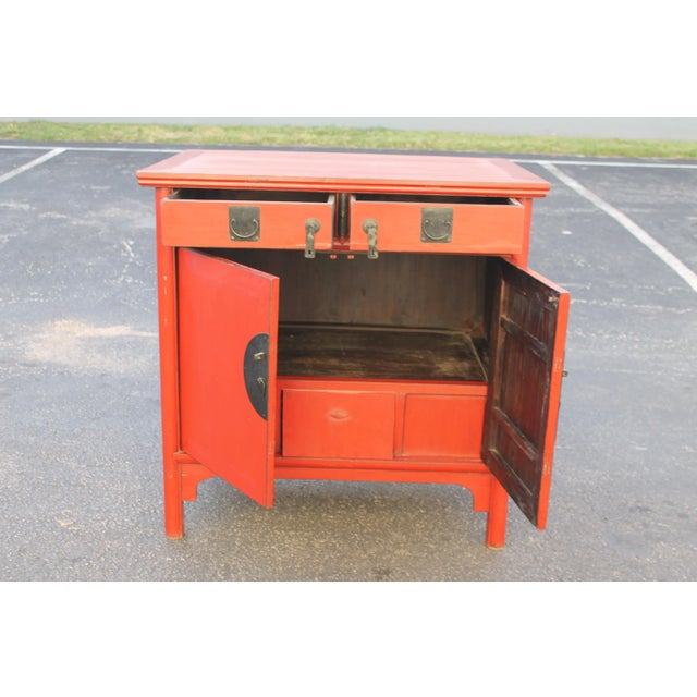 1950's Mid Century Chinoise Style Red Cabinet For Sale In Miami - Image 6 of 13