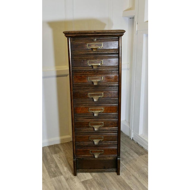 Tall Edwardian 8 Drop Drawer A4 Oak Filing Cabinet A superb 8 Drawer Oak Filing Cabinet, each drawer can drop at the front...