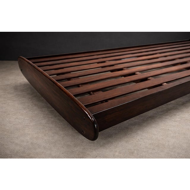 Sergio Rodrigues Rosewood Daybed in Taupe Boucle, Brazil, 1960s For Sale - Image 12 of 17