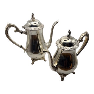 Oneida Du Maurier Silver Plate Coffee Pot & Teapot Set / Pitchers Ornate Vintage For Sale