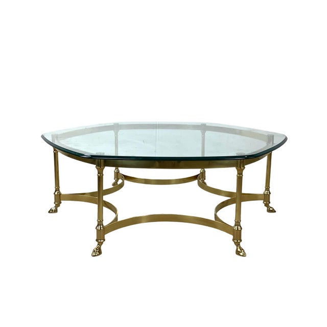 Late 20th Century Brass & Glass Coffee Table | Hollywood Regency Style, Hoof Foot Base For Sale - Image 5 of 18