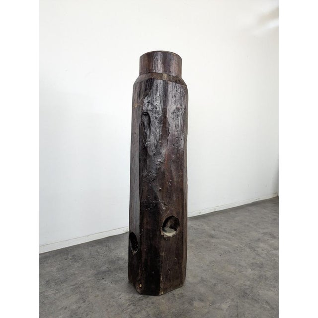 Vintage Brutalist Column in Oak, in Very Good conditions.