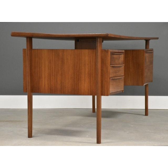 Peter Løvig Nielsen 1960s Refinished Danish Modern Teak Floating Desk by Peter Lovig Nielsen For Sale - Image 4 of 10