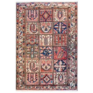 Mid-20th Century Bakhtiati Rug