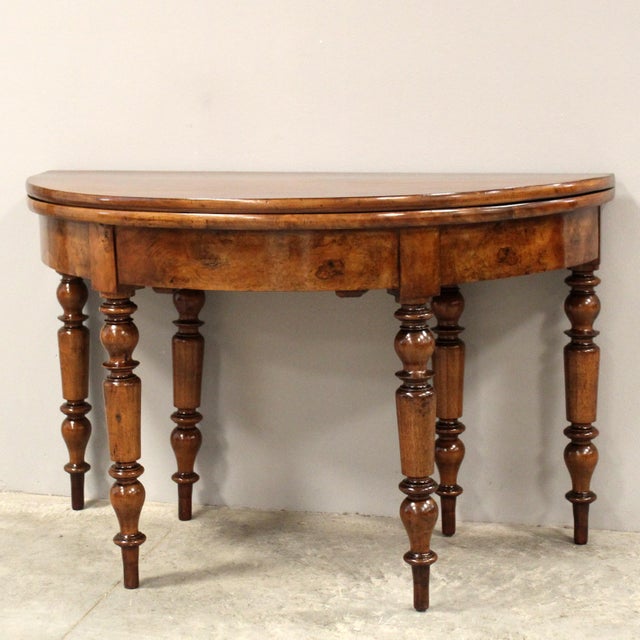 Louis Philippe table-console Solid walnut and walnut veneer Mid-19th century - Louis Philippe period Dimensions: table 121...