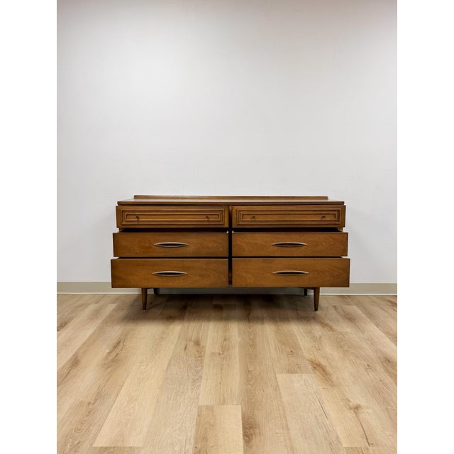Vintage Dresser Broyhill Sculptra MCM Six Drawer Lowboy Bronze Walnut 1960s For Sale - Image 12 of 16
