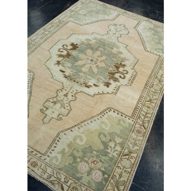 Turkish Turkish Vintage Rug 5' x 7'6" #17704 For Sale - Image 3 of 8