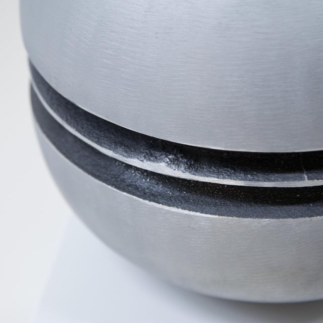 1970s Modernist Round Vase by Artist Lorenzo Burchiellaro For Sale - Image 10 of 18