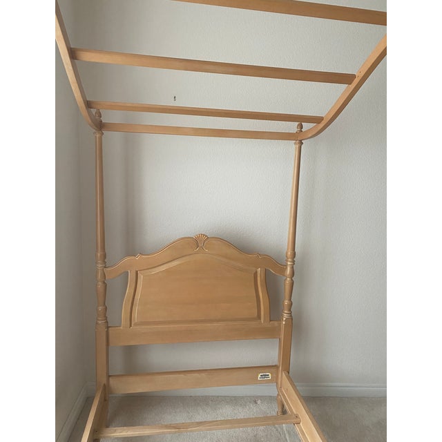 Late 20th Century Ethan Allen Country French Poster Canopy Equisite Twin Bed Bisque Excellent Condition For Sale - Image 5 of 12