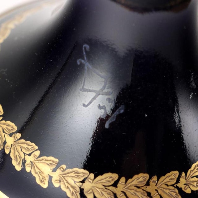 Antique Vases in Bronze and Porcelain, Set of 2 For Sale - Image 10 of 11