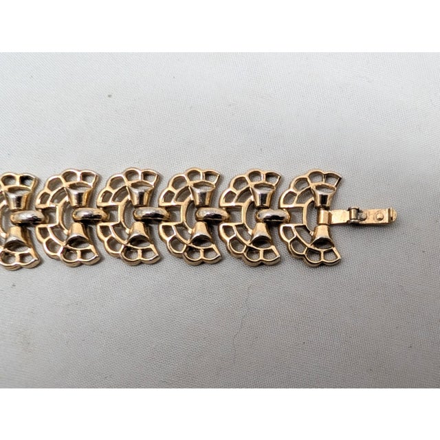 Gold Vintage 1950s Signed Crown Trifari Goldtone Filigree Link Bracelet For Sale - Image 8 of 9