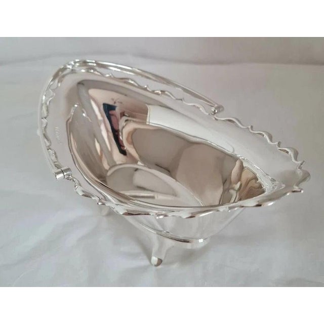 Metal Sterling Silver Swing-Handle Basket from Joseph Rodgers & Sons, 1919 For Sale - Image 7 of 11