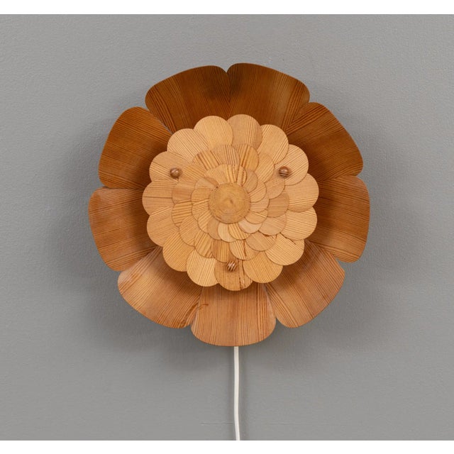 Mid-Century Modern Large Swedish Pine Wall Flower Lamp, 1960s For Sale - Image 3 of 6