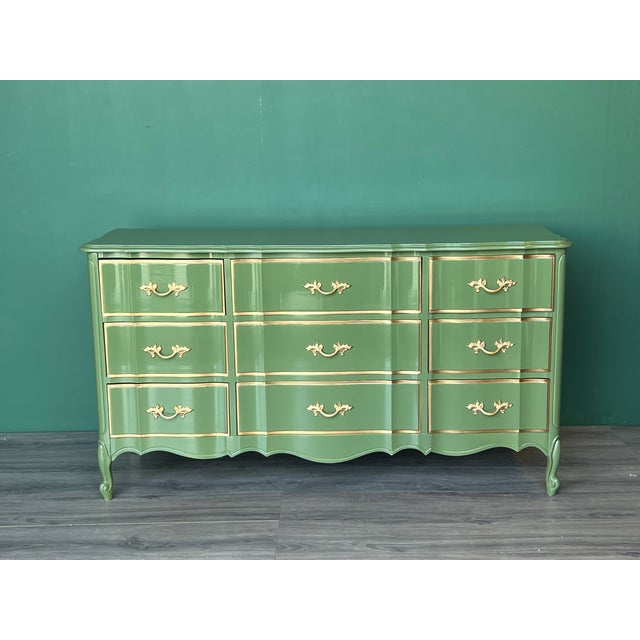 Late 20th Century French Provincial Green Lacquered Dresser of Nine Drawers For Sale - Image 13 of 14