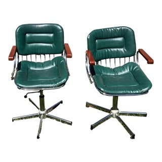 Mid-Century Modern Swivel Wire Chairs with Wooden Armrests, 1970s, Set of 2 For Sale