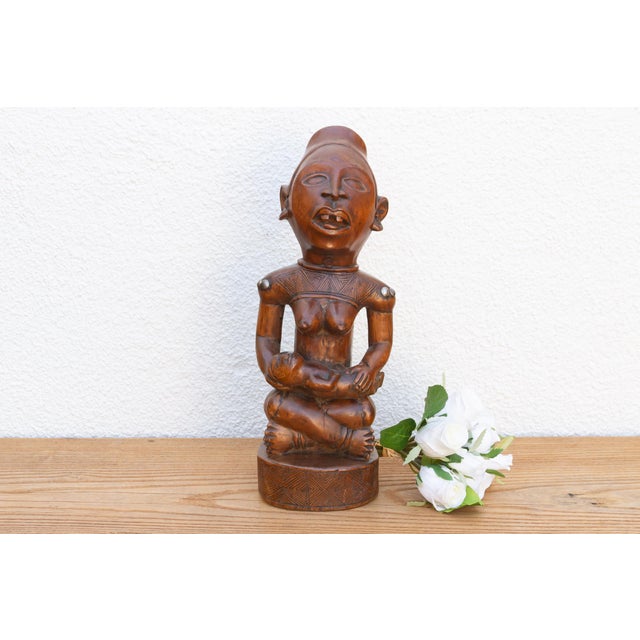 Brown African Phemba Mother & Child Figure For Sale - Image 8 of 8